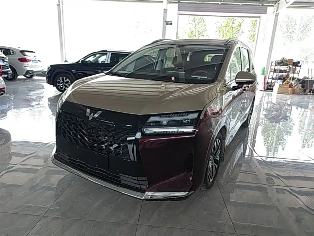 Wuling Starlight 730 New Energy — фото 1