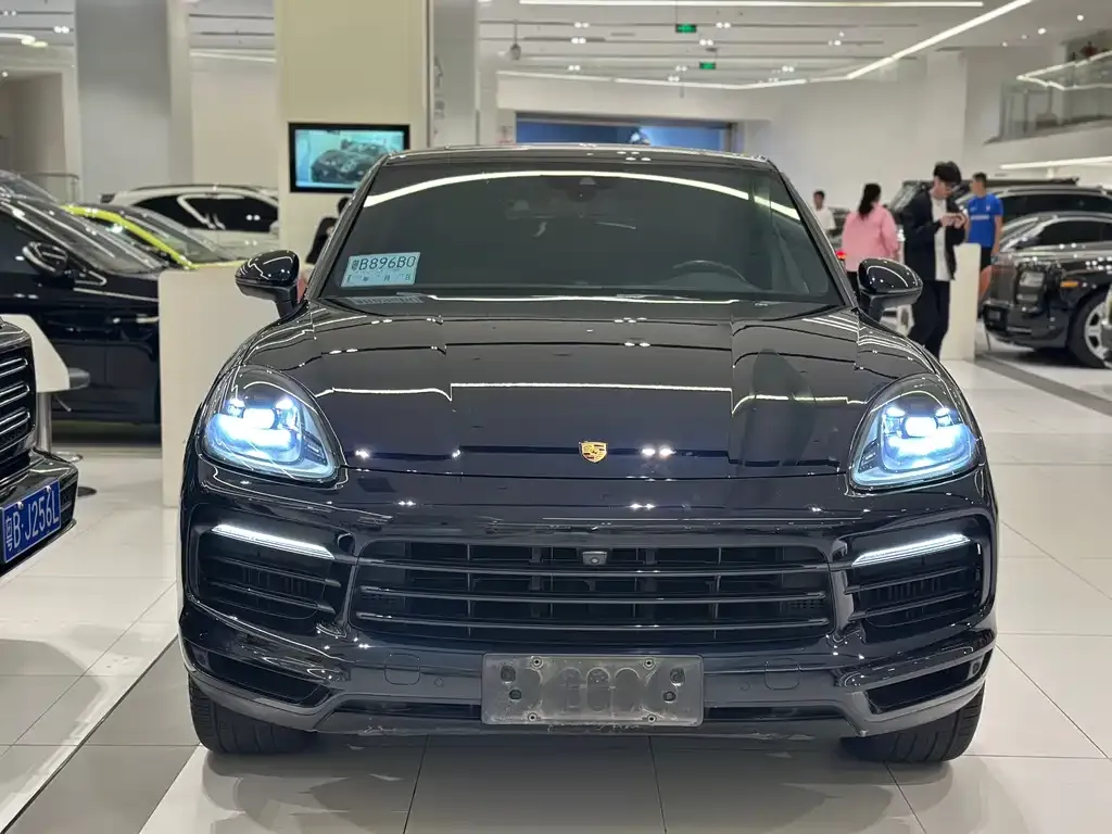 Porsche Cayenne — фото 4