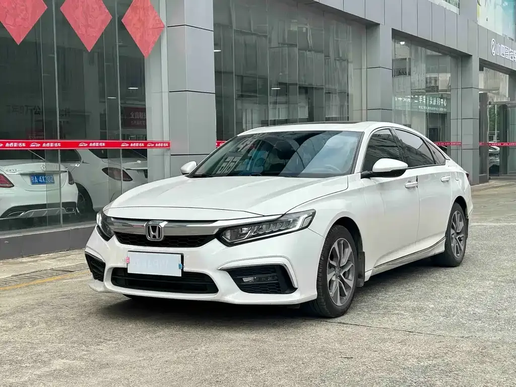 Honda Inspire — фото 1