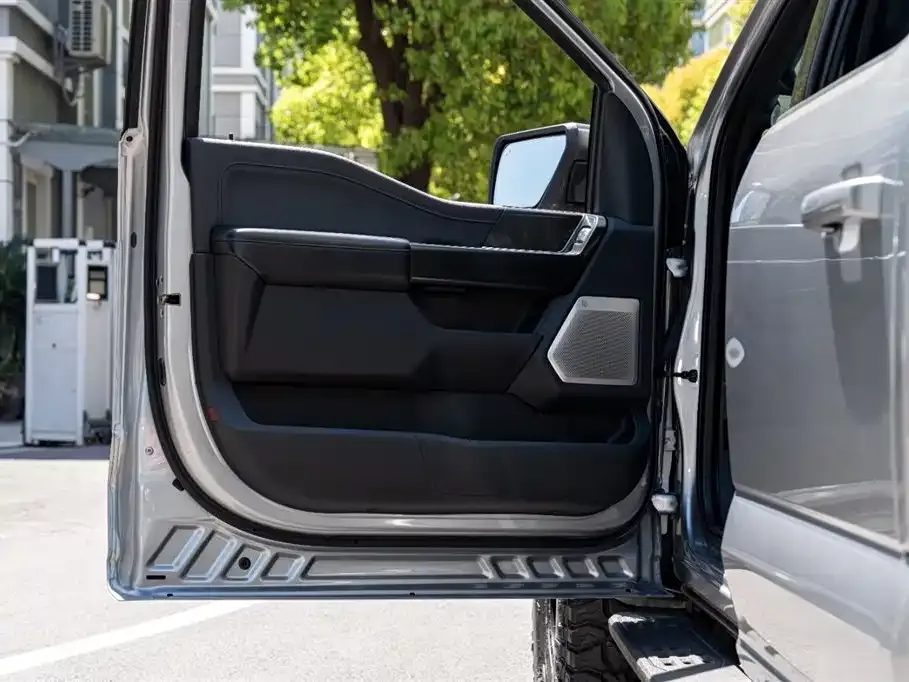 Ford F-150 Raptor — фото 2