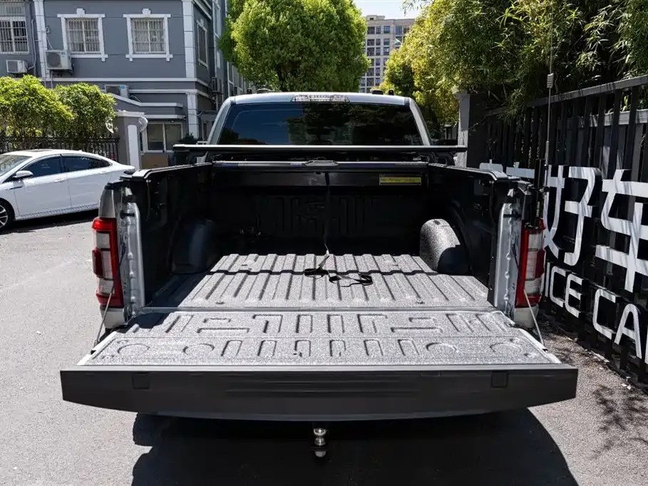 Ford F-150 Raptor — фото 10