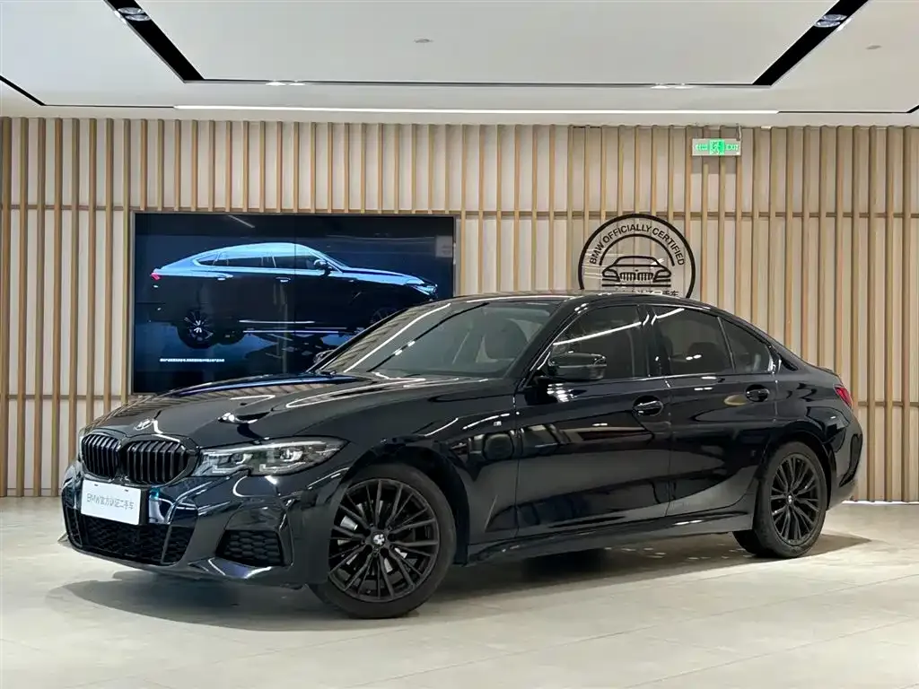 BMW 3 Series — фото 1