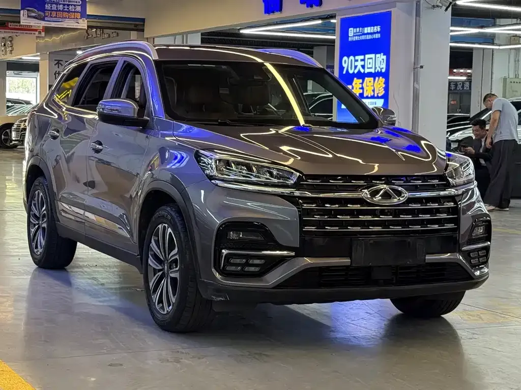 Chery Tiggo 8 — фото 7