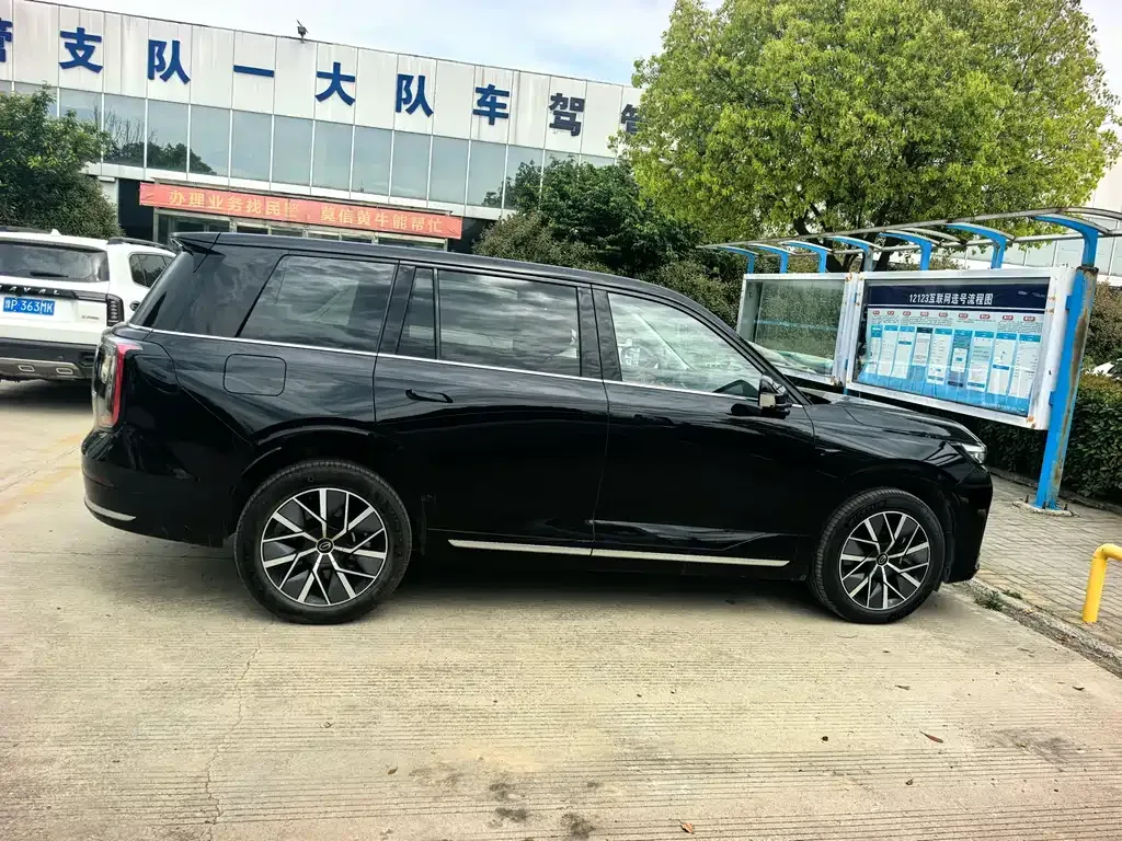GAC Motor Trumpchi S9 — фото 8