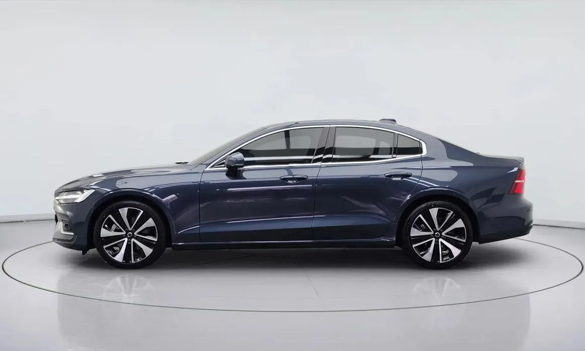 Volvo S60 — фото 4
