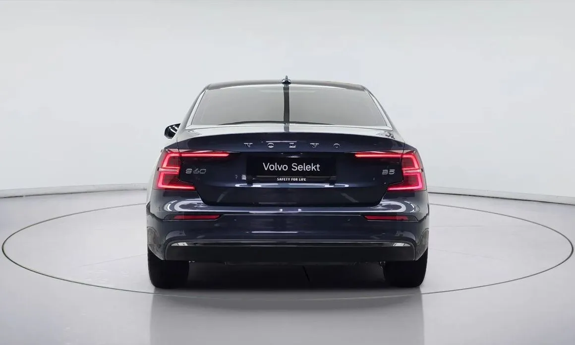 Volvo S60 — фото 5