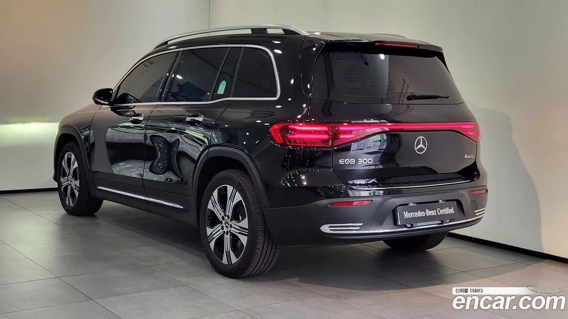 Mercedes-Benz EQB — фото 3