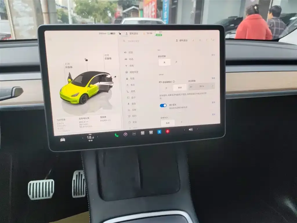 Tesla Model Y — фото 3