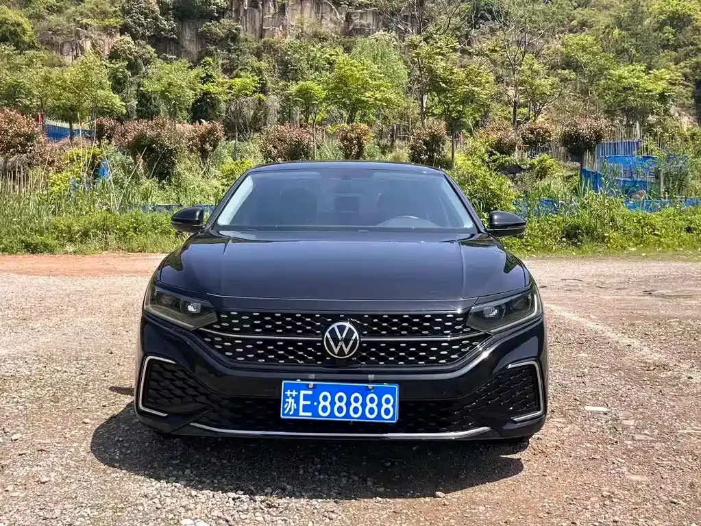 Volkswagen Passat — фото 6