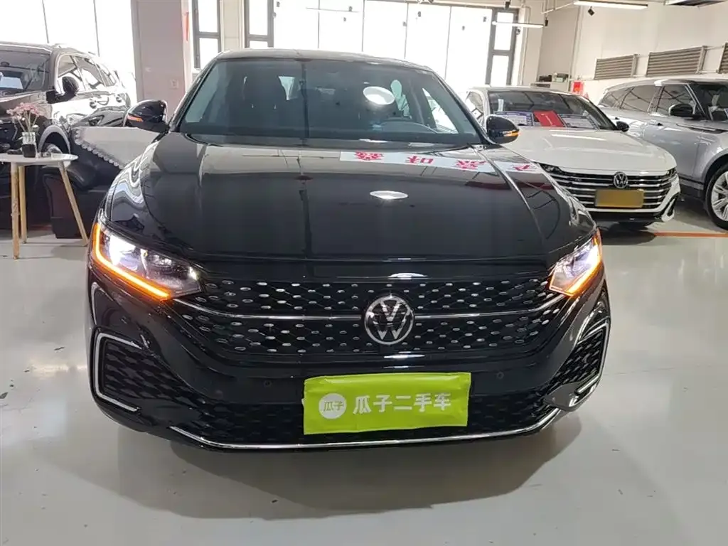 Volkswagen Passat — фото 9
