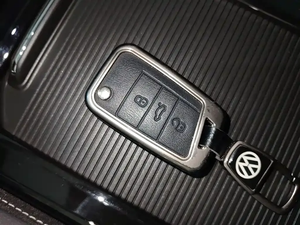 Volkswagen Passat — фото 10