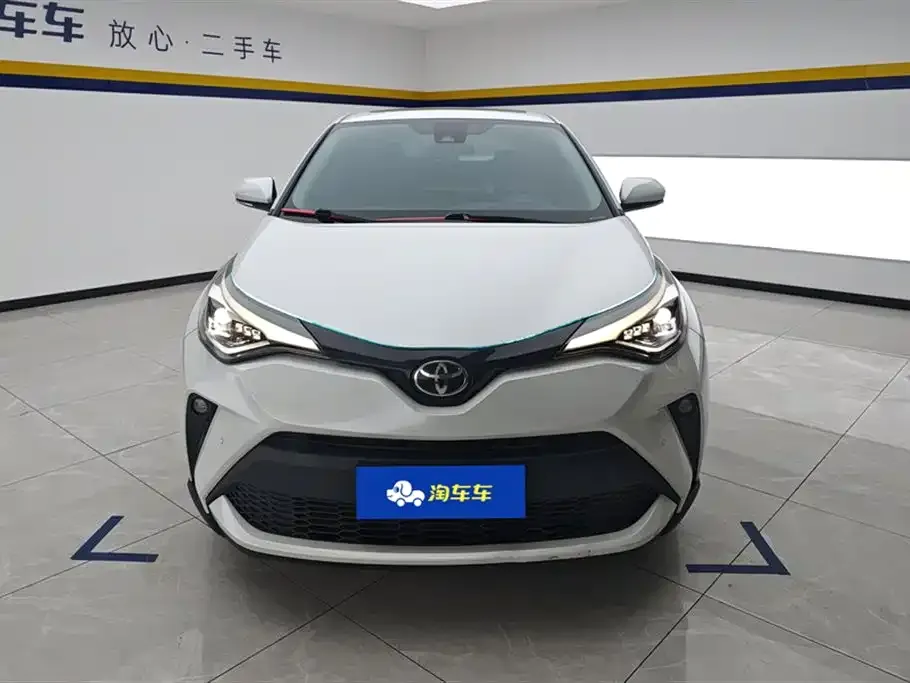 Toyota C-HR — фото 7