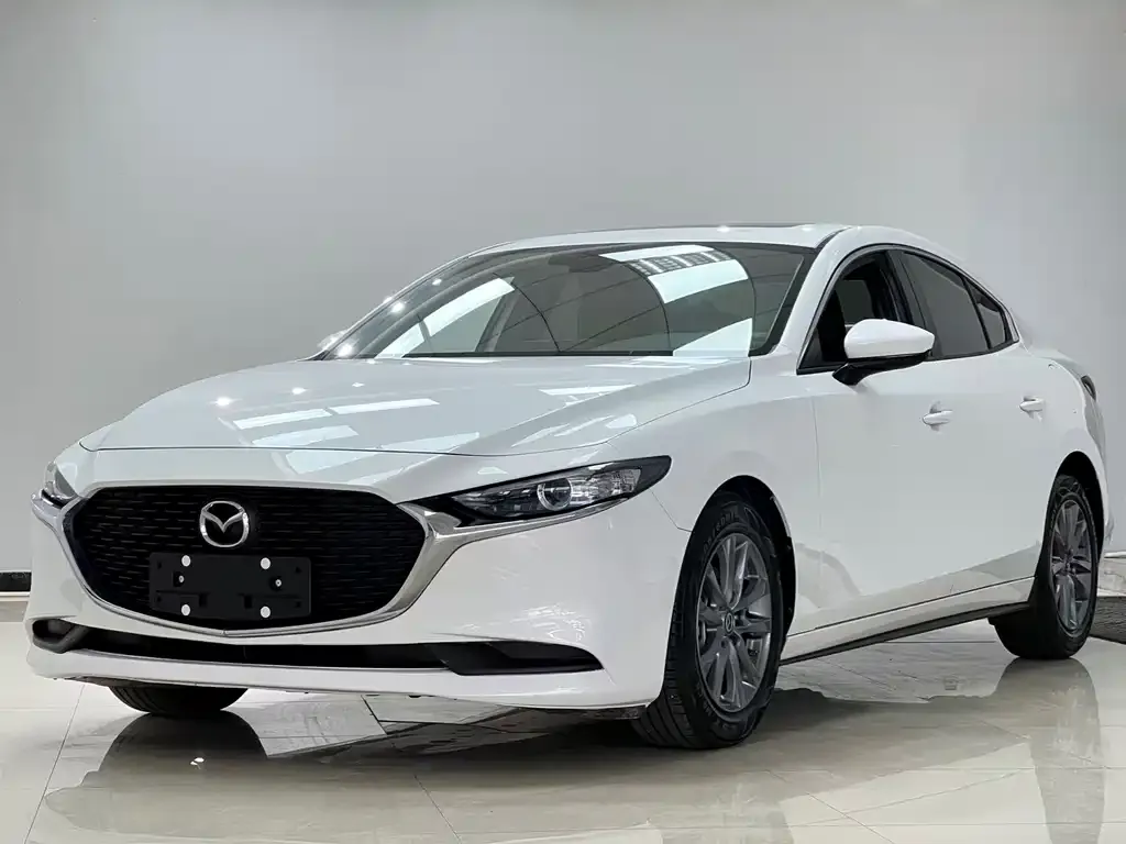 Mazda 3 Axela — фото 1