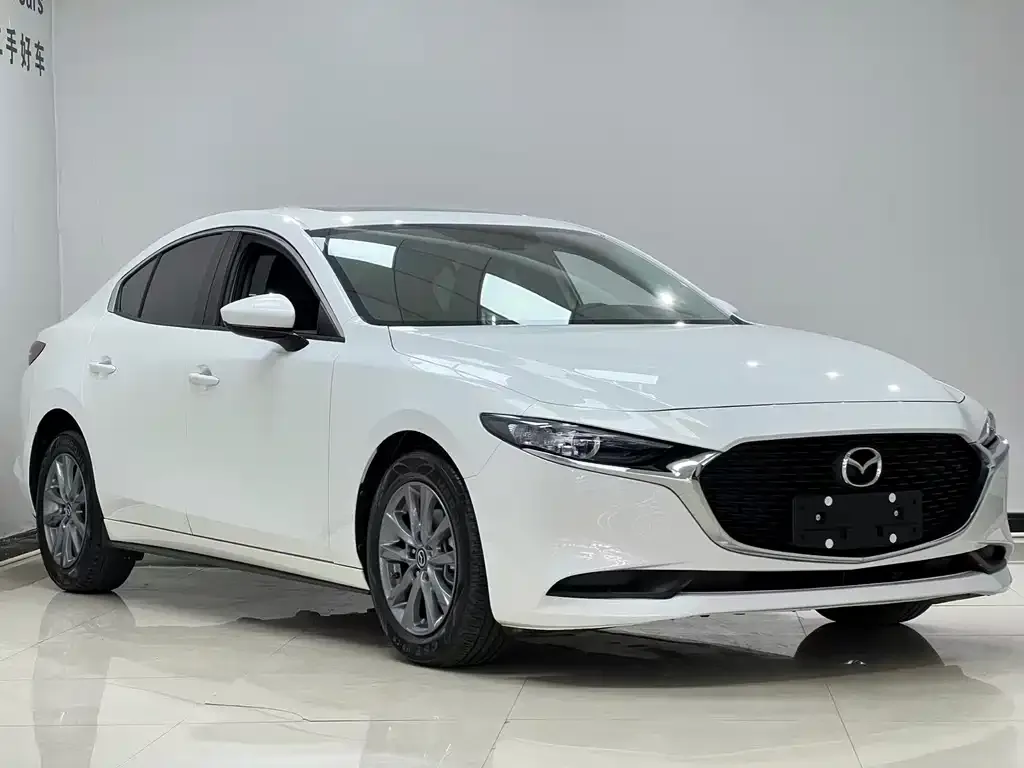 Mazda 3 Axela — фото 4