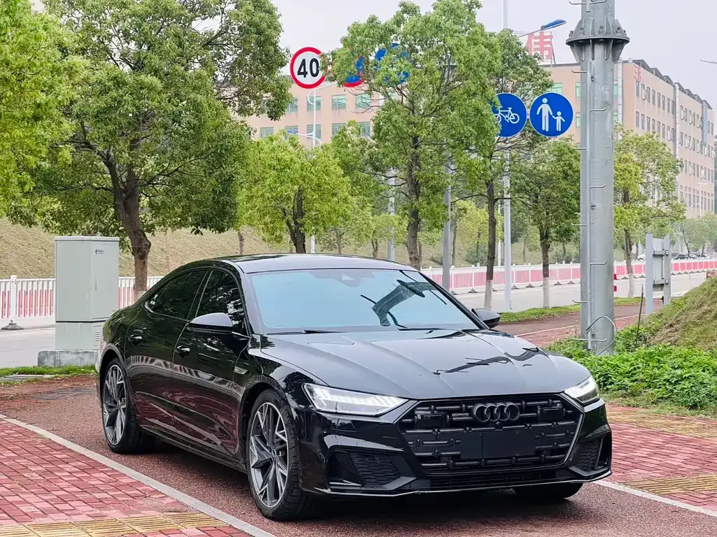 Audi A7L — фото 5