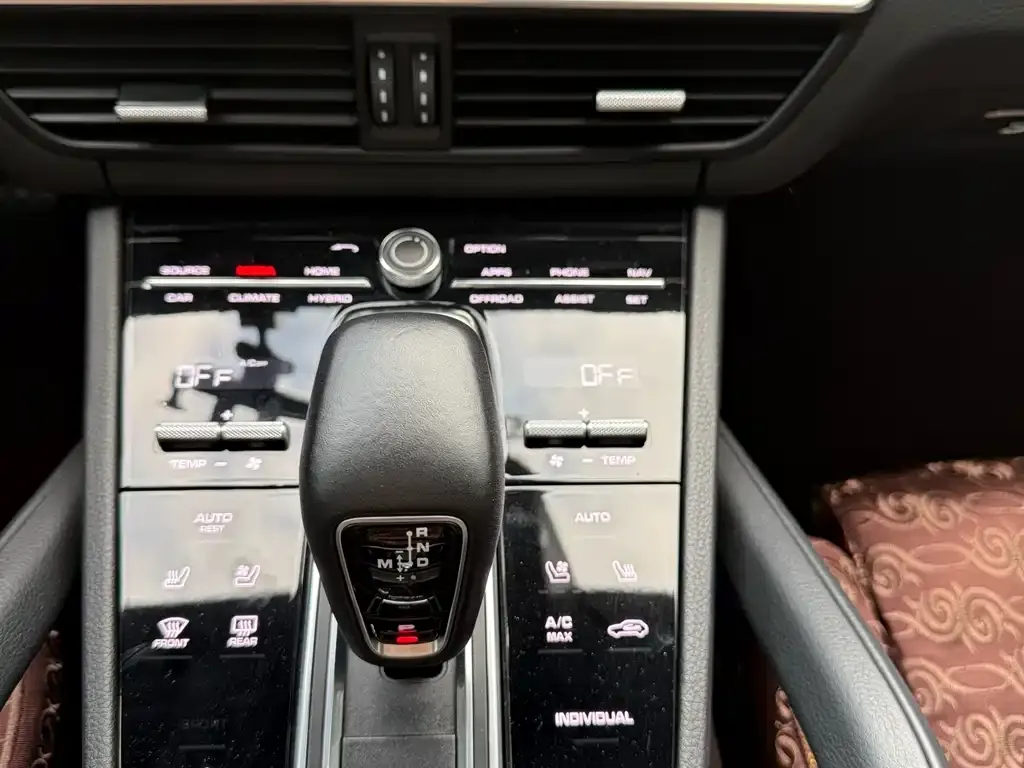 Porsche Cayenne Hybrid — фото 3