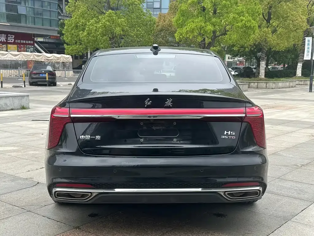 Hongqi H5 — фото 4