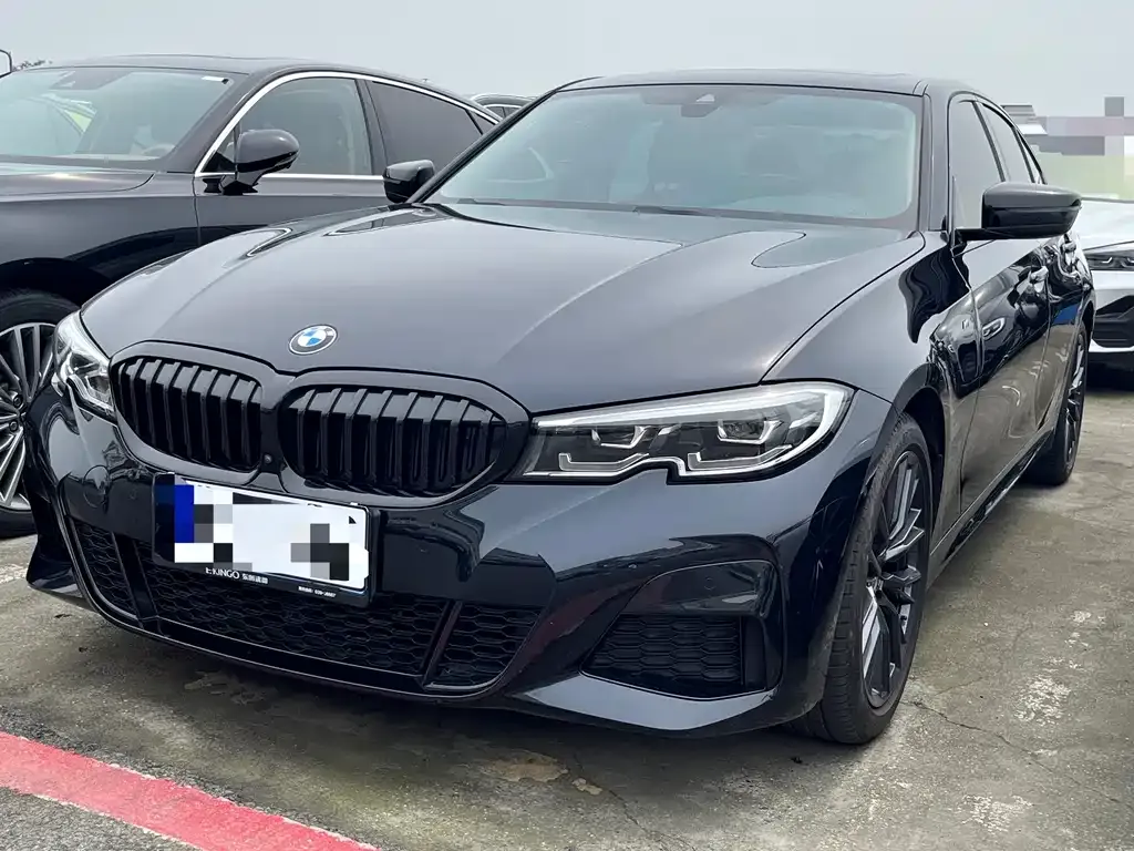 BMW 3 Series — фото 1