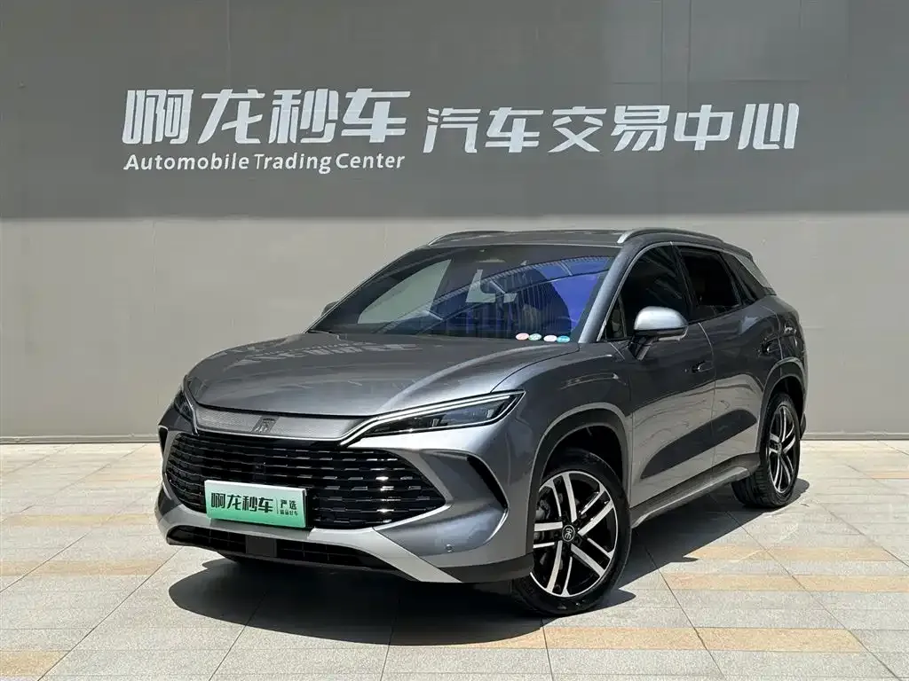 BYD L DM-i — фото 1