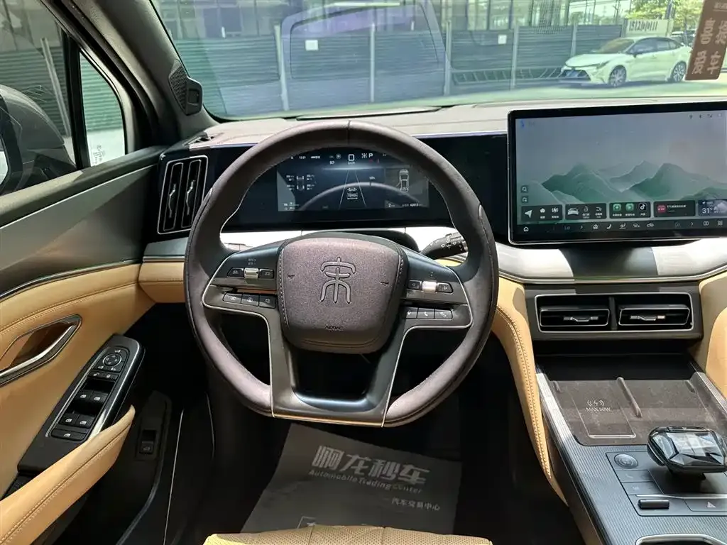 BYD L DM-i — фото 10