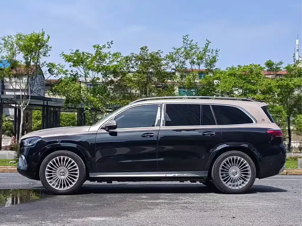 Mercedes-Benz GLS — фото 9
