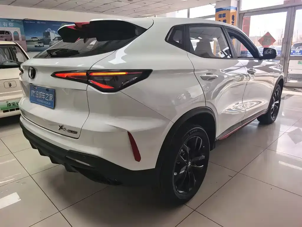 Changan X5 PLUS — фото 10