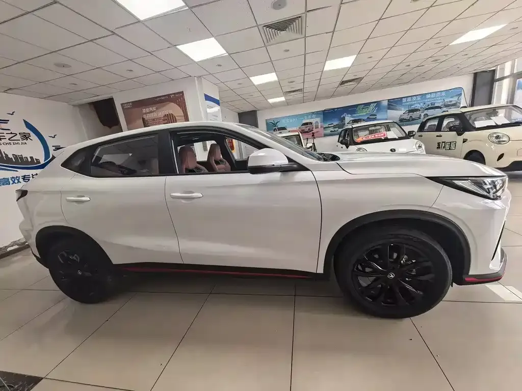 Changan X5 PLUS — фото 3
