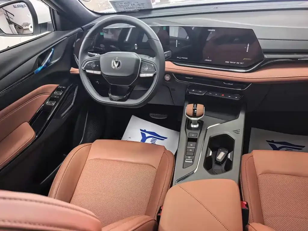 Changan X5 PLUS — фото 9