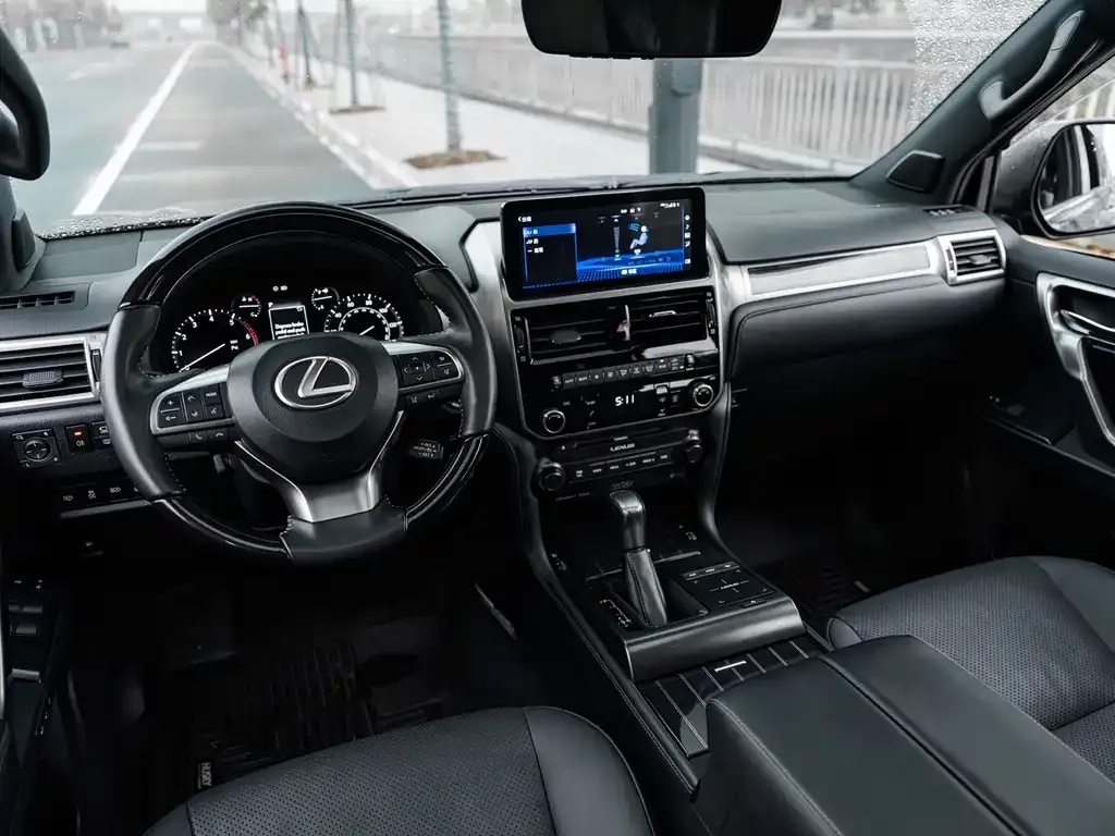 Lexus GX — фото 3