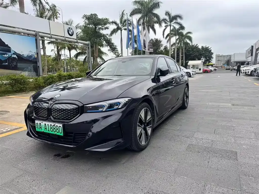 BMW i3 — фото 1
