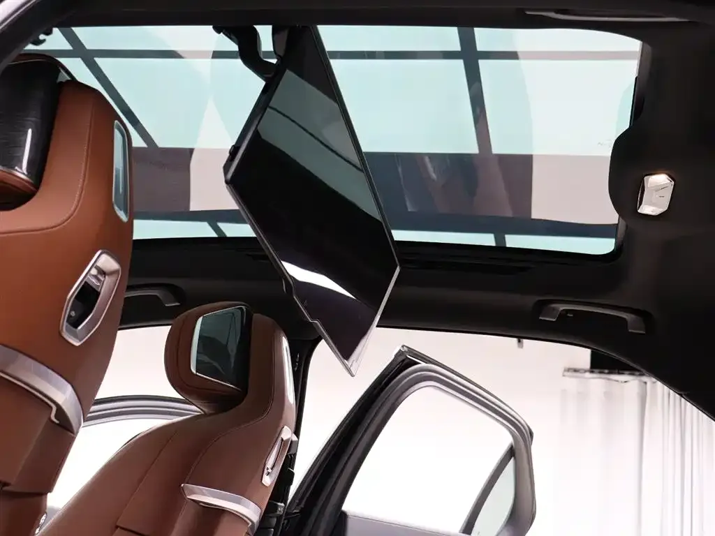 BMW i7 — фото 2