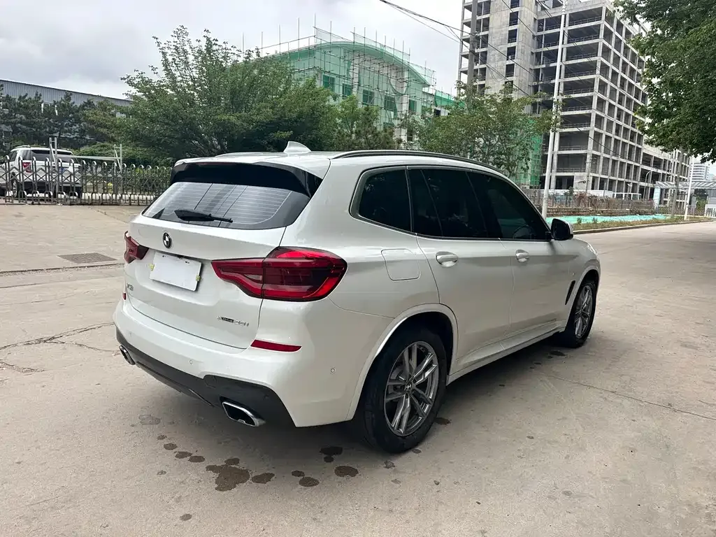 BMW X3 — фото 9