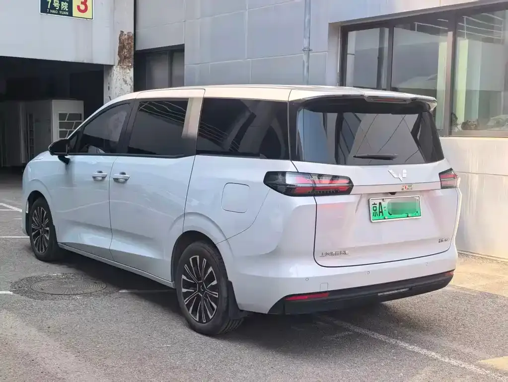 Wuling Starlight 730 New Energy — фото 7