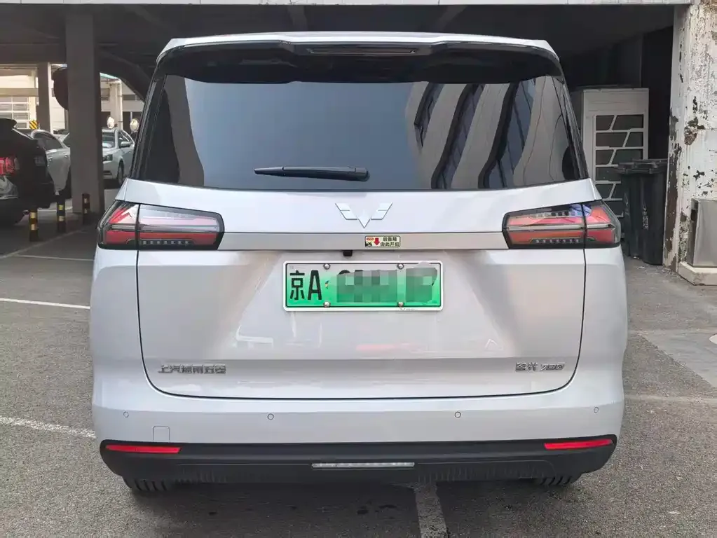 Wuling Starlight 730 New Energy — фото 8