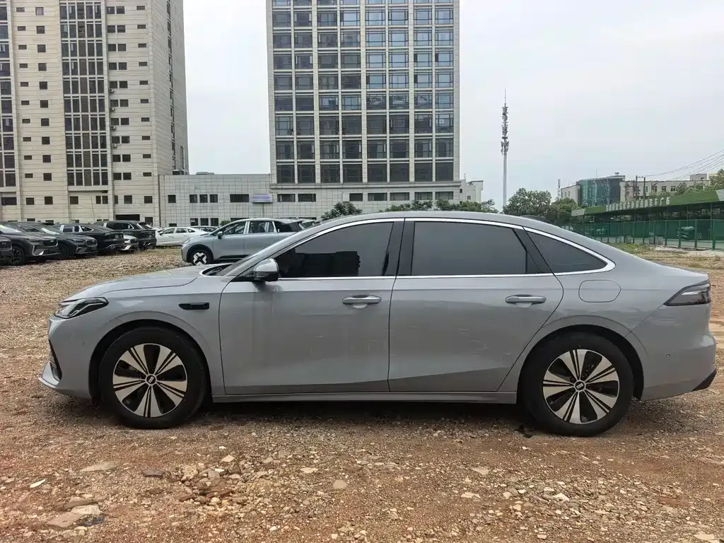 Geely 银河A7 EM — фото 8