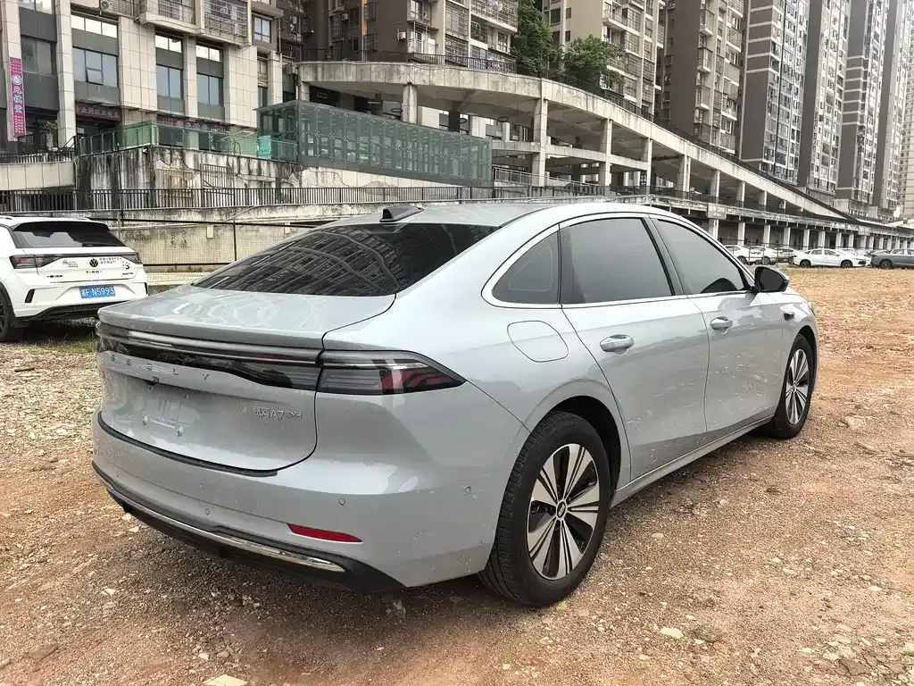 Geely 银河A7 EM — фото 4