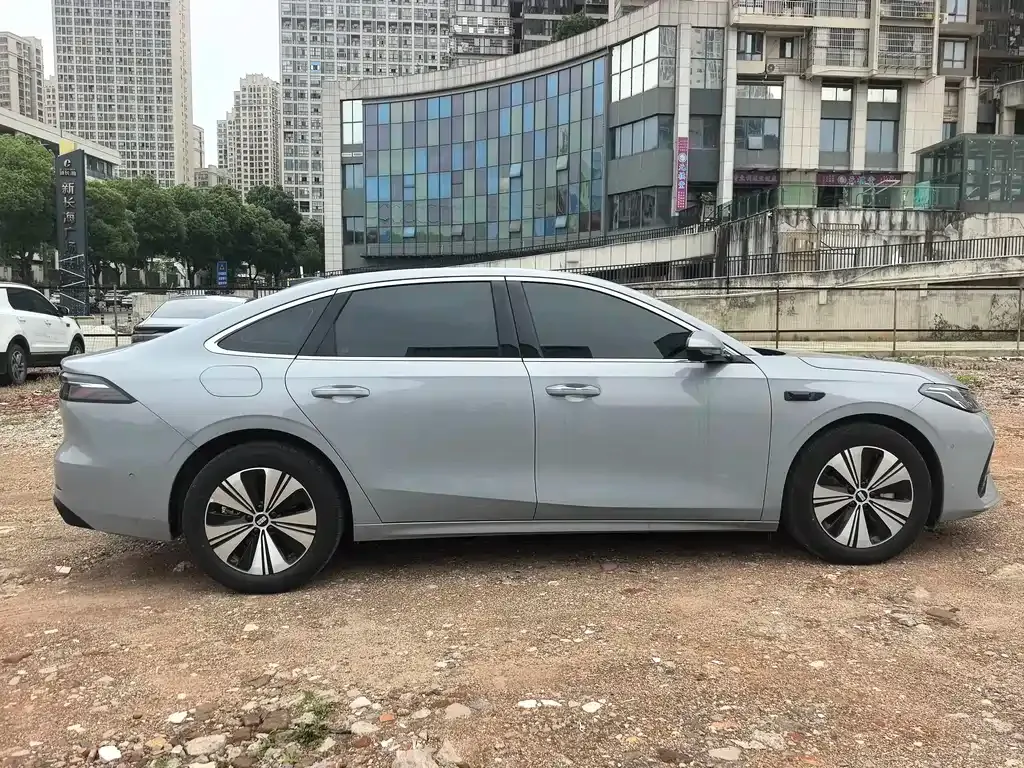 Geely 银河A7 EM — фото 9
