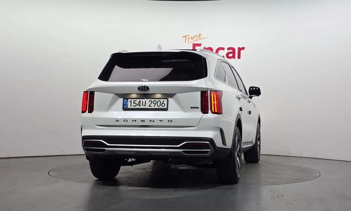 Kia Sorento — фото 6