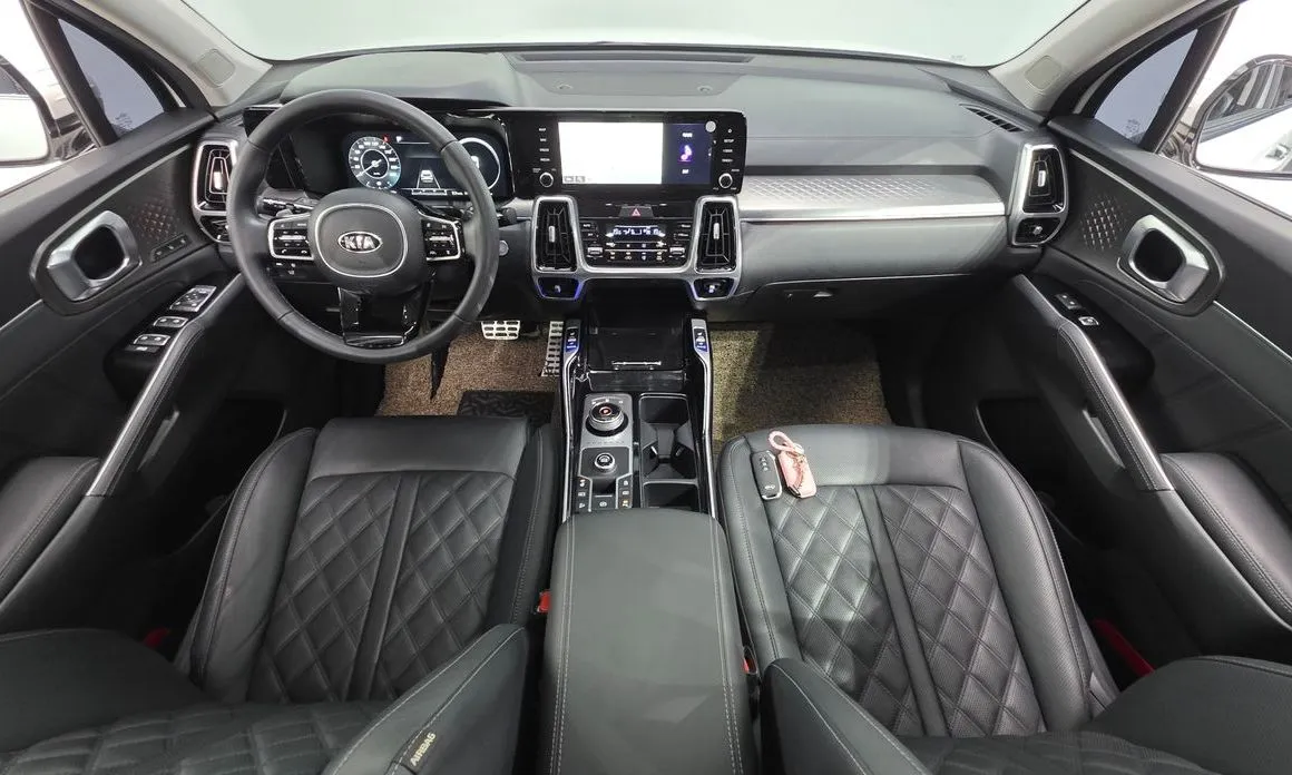 Kia Sorento — фото 7