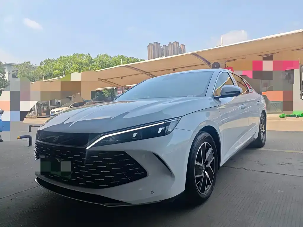 BYD Qin L — фото 1
