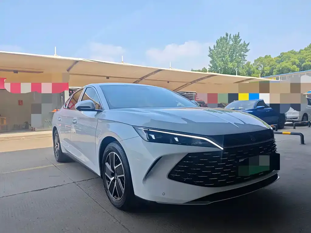 BYD Qin L — фото 9
