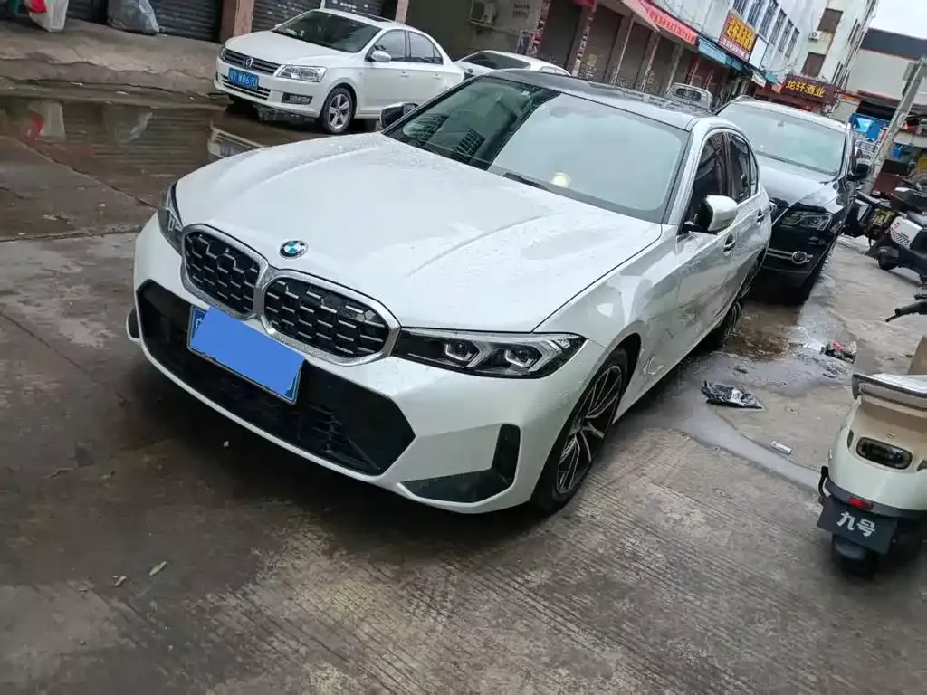 BMW 3 Series — фото 1