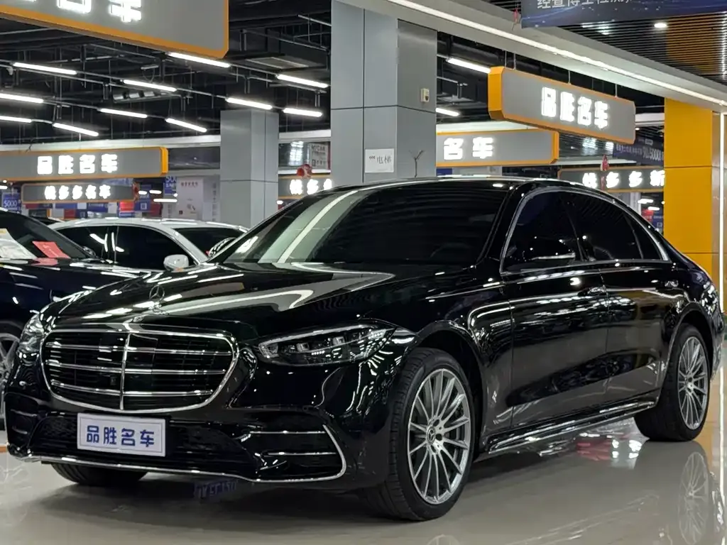 Mercedes-Benz S-Class — фото 1