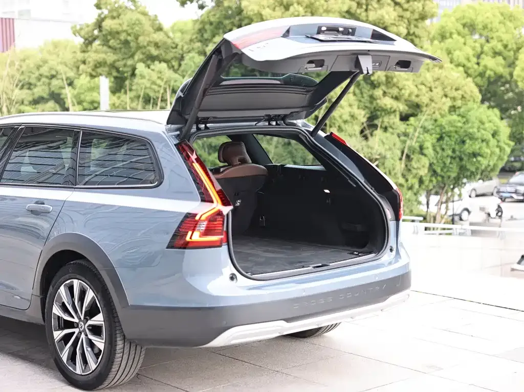 Volvo V90 — фото 4