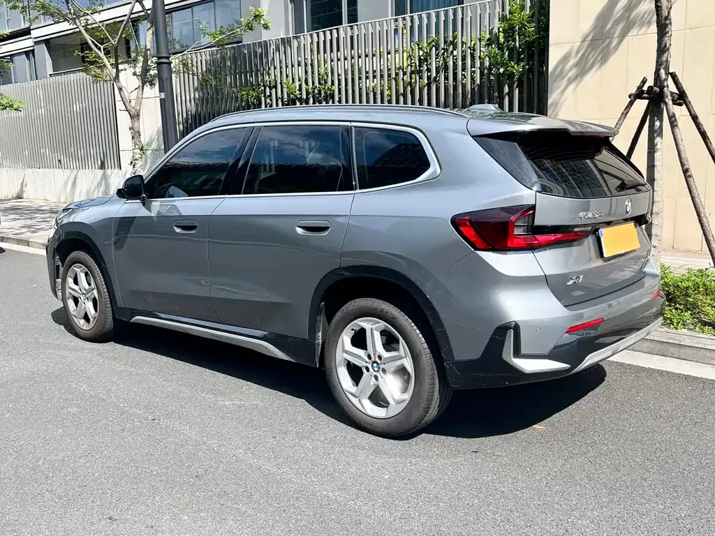 BMW X1 — фото 10