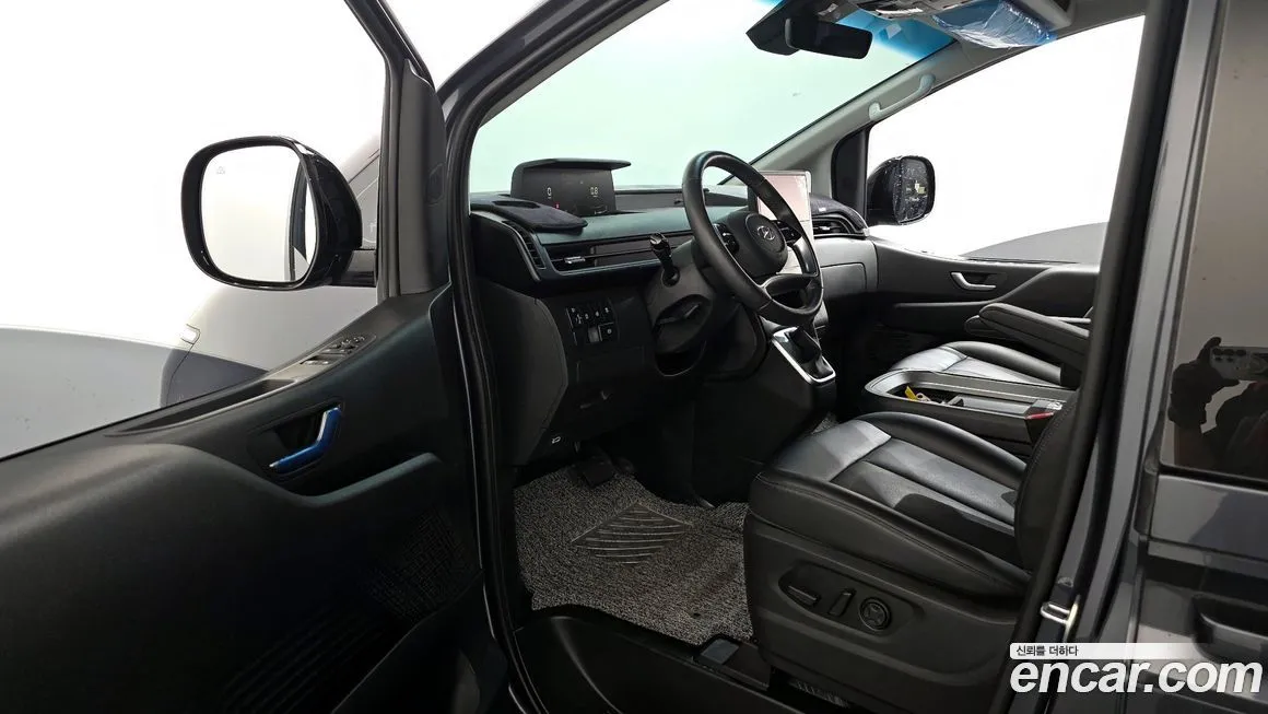 Hyundai Staria — фото 3