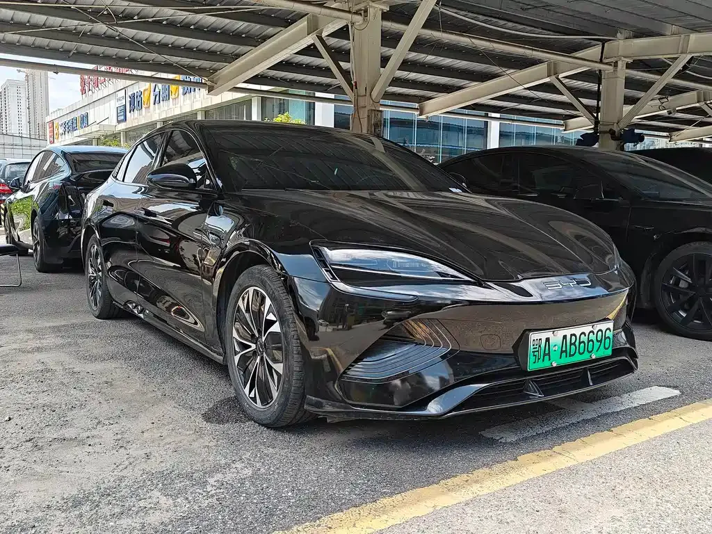 BYD Seal — фото 9