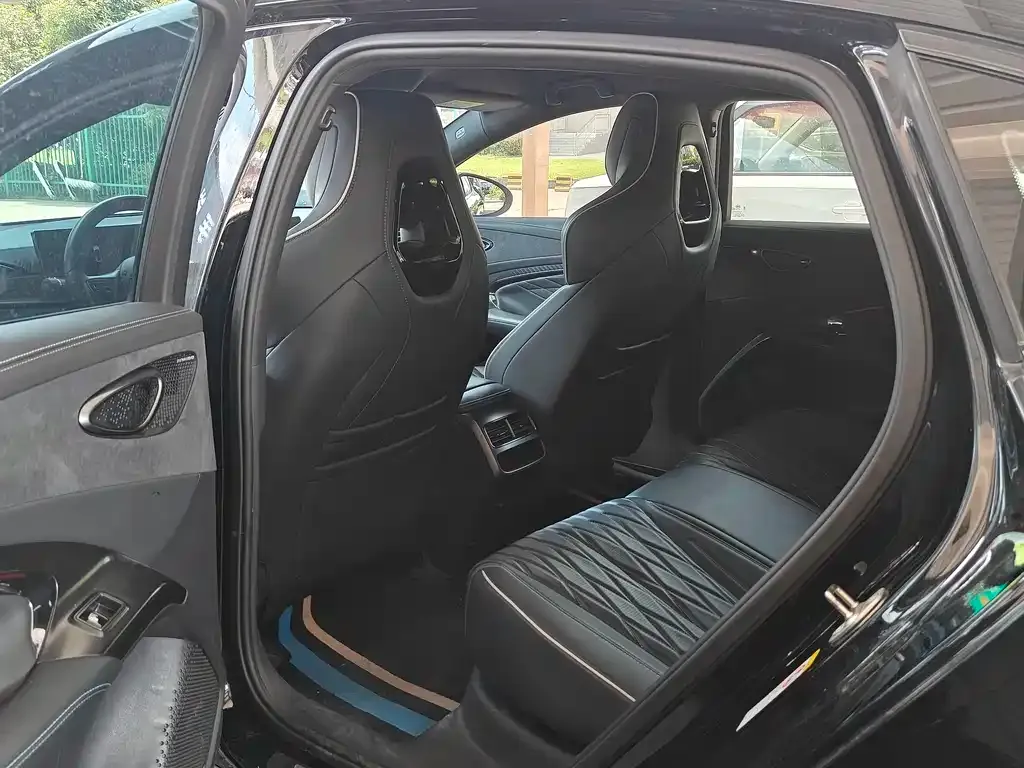 BYD Seal — фото 2