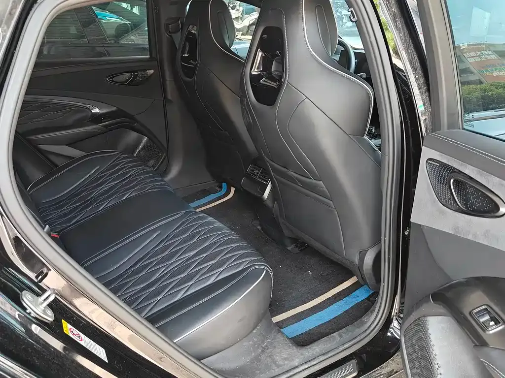 BYD Seal — фото 7