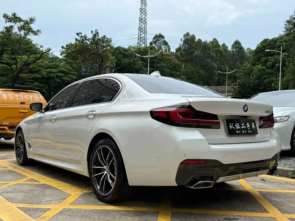BMW 5 Series New Energy — фото 3
